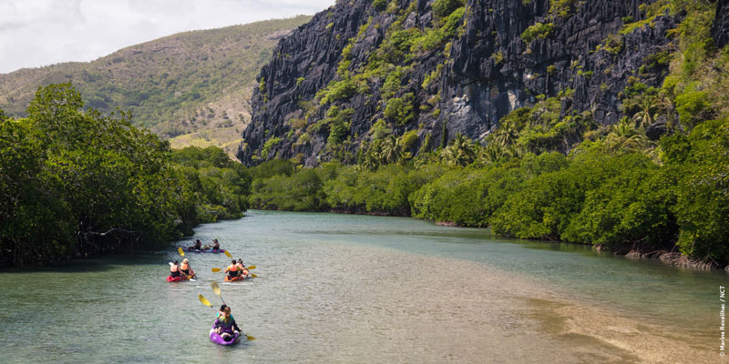 Kayak baie de Hienghène Nouvelle-Calédonie