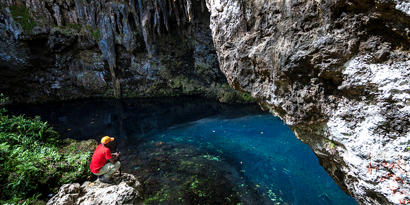 Pethoen cave, Mare Loyalty Island